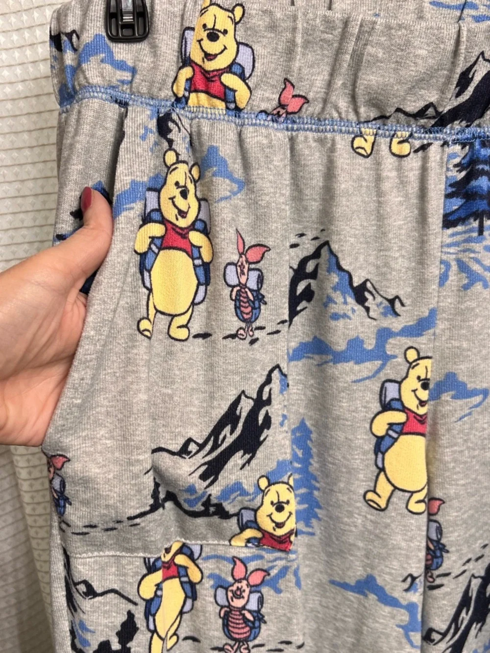 Disney Winnie the Pooh Pajama Set Adult M Cozy Mountain Print Lounge Set - Picture 6 of 8